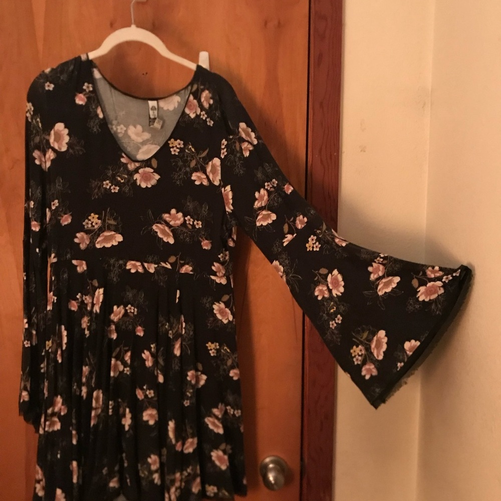 American Rag Drop Waist Bell Sleeve Babydoll Floral Dress